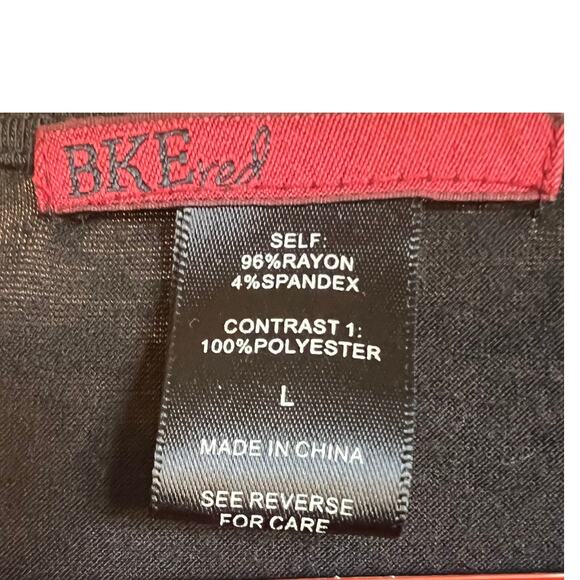 BKE Red, wrap waist V-neck blouse, women's size L - Picture 3 of 4